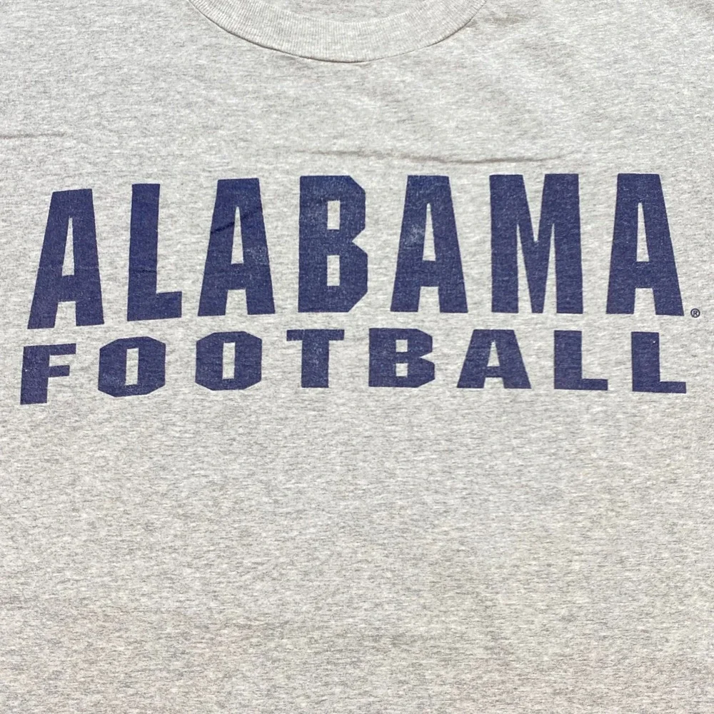 Champion Alabama Football Sz M Mens Gray Retro Skater Grunge TShirt Crimson Tide - Picture 2 of 8